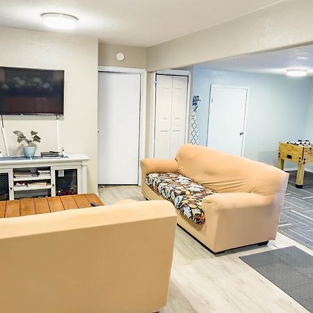 Cloud Nine Cottage Big Lake エクステリア 写真